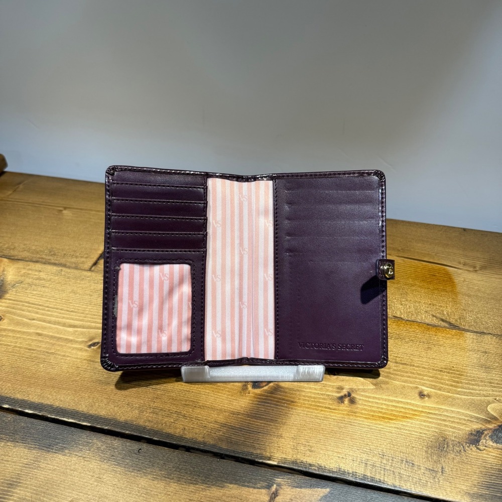 Victoria's Secret Passport Holder Travel Wallet Dark Purple Faux Leather - Picture 4 of 4